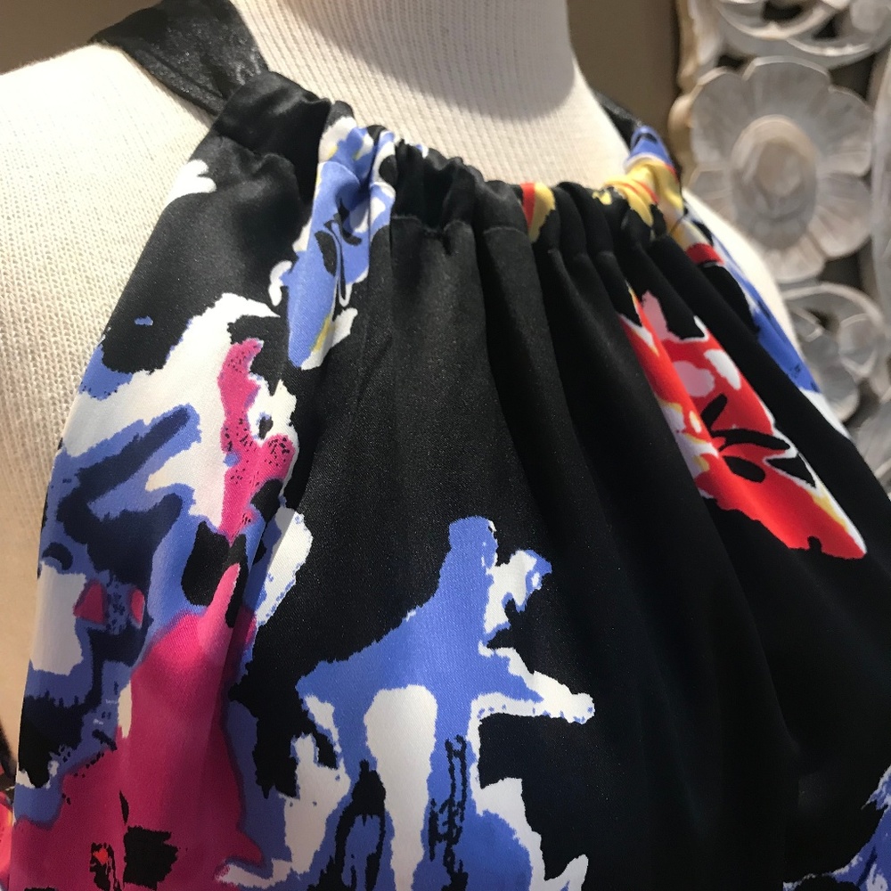 T Tahari Sleeveless Tie-Neck Floral Top